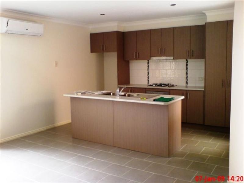 Unit 1/88 Conquest Drive, Werribee VIC 3030