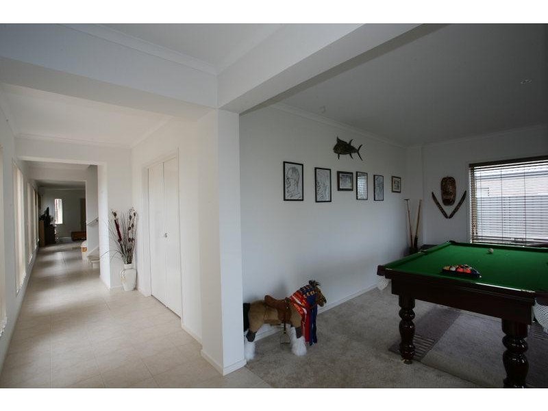 1 Lysterfield Walk, Wyndham Vale VIC 3024