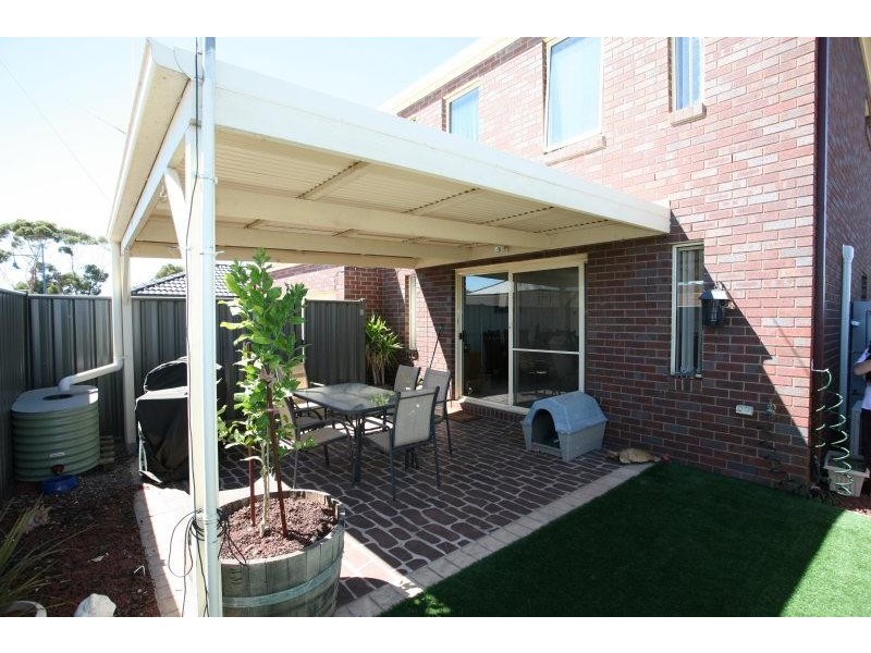 1 Lysterfield Walk, Wyndham Vale VIC 3024