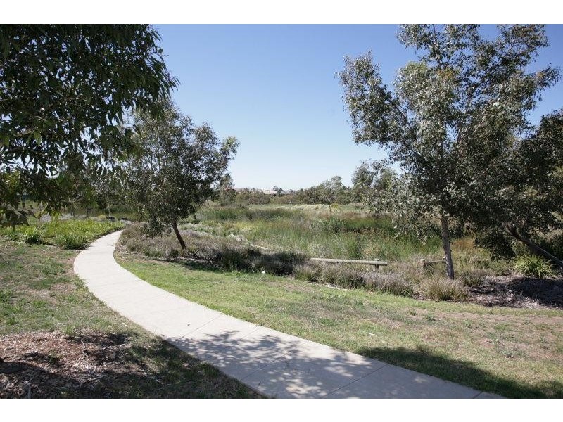 1 Lysterfield Walk, Wyndham Vale VIC 3024