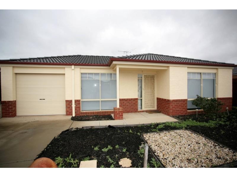 4 Lisa Court, Hoppers Crossing VIC 3029