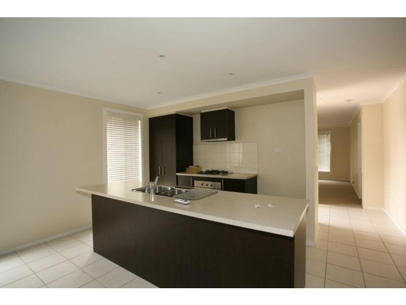 2 Hiltaba Walk, Tarneit VIC 3029