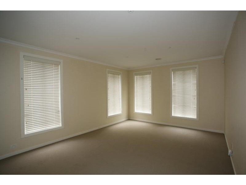 2 Hiltaba Walk, Tarneit VIC 3029