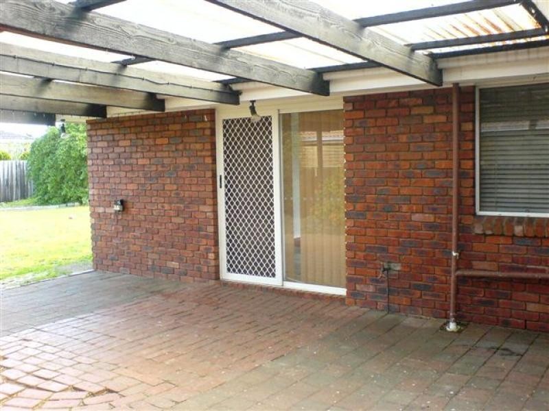 8 Townville Crescent, Hoppers Crossing VIC 3029