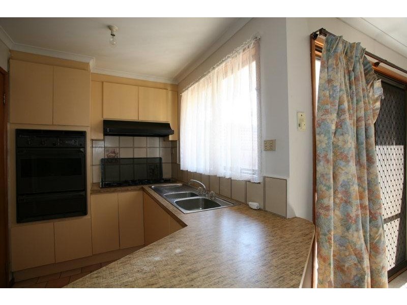 8 Geddes Crescent, Hoppers Crossing VIC 3029