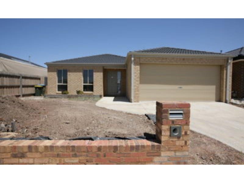 115 Rose Grange Boulevard, Tarneit VIC 3029