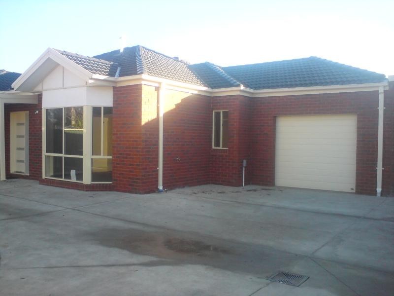 Unit 4/38 Abbotswood Drive, Hoppers Crossing VIC 3029