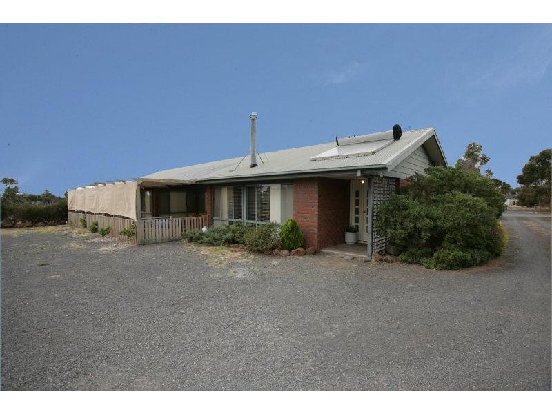 10 William Road, Little River VIC 3211