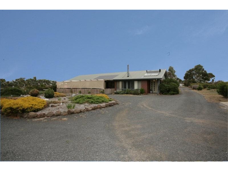 10 William Road, Little River VIC 3211