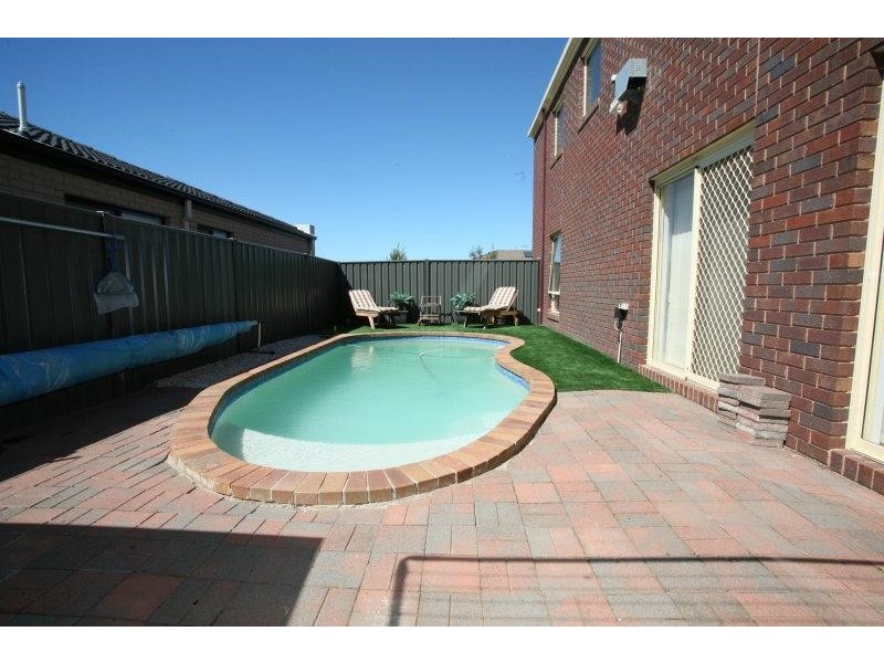 1 Lysterfield Walk, Wyndham Vale VIC 3024