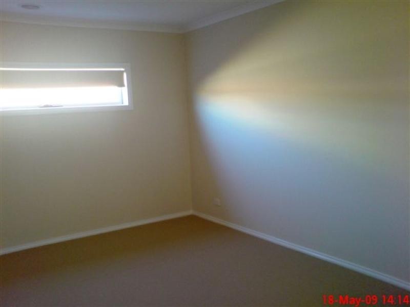 61 Fantail Crescent, Williams Landing VIC 3027