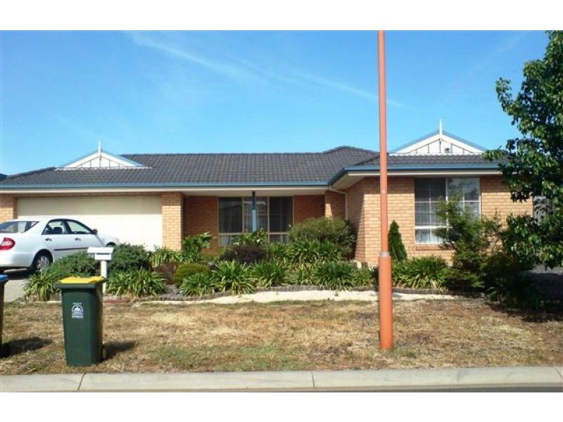 42 Harvest Way, Werribee VIC 3030