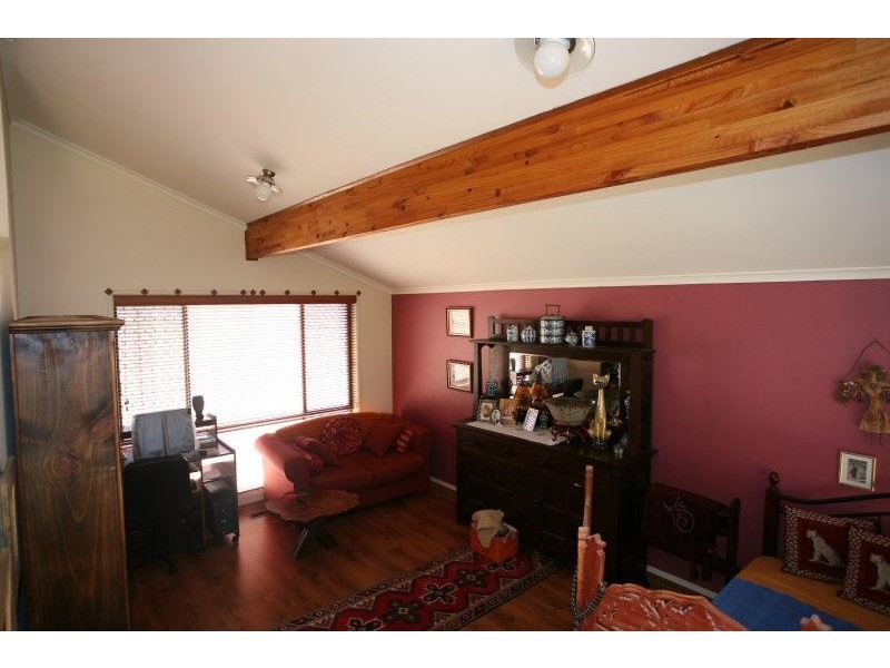 20 Centre Avenue, Werribee VIC 3030