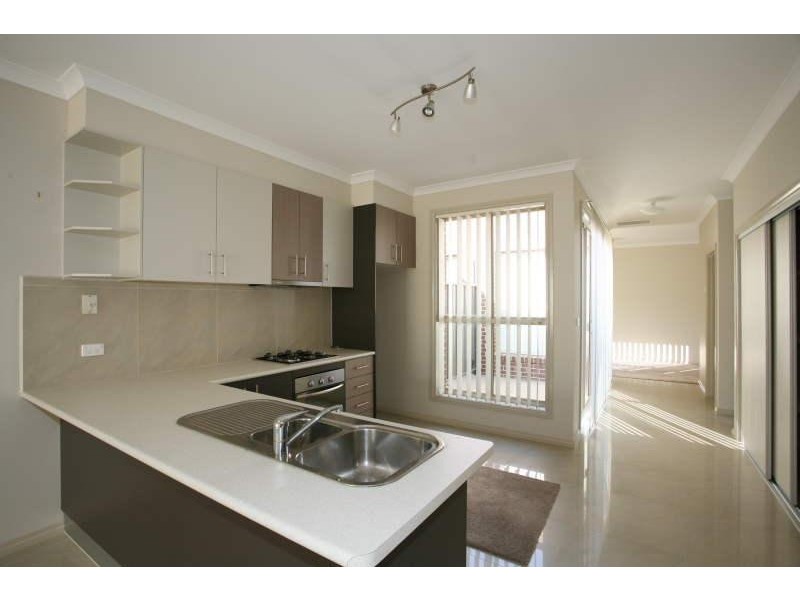 1/8 Yale Court, Truganina VIC 3029