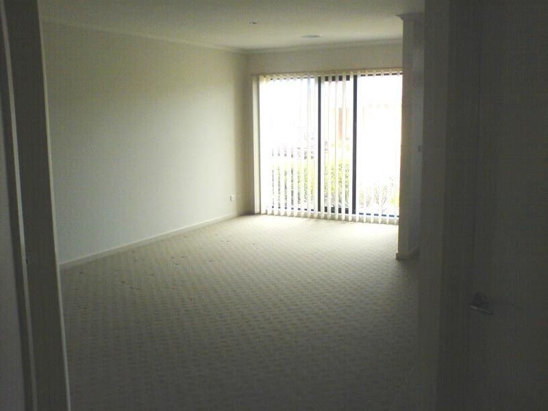 22 Flora Way, Tarneit VIC 3029