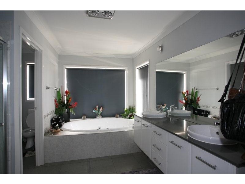 9 Sundial Boulevard, Tarneit VIC 3029