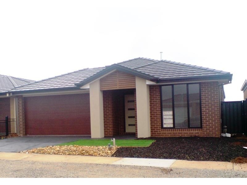 12 Cadell Avenue, Tarneit VIC 3029
