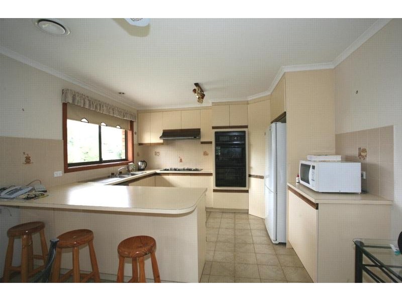 15 Wilson Crescent, Hoppers Crossing VIC 3029