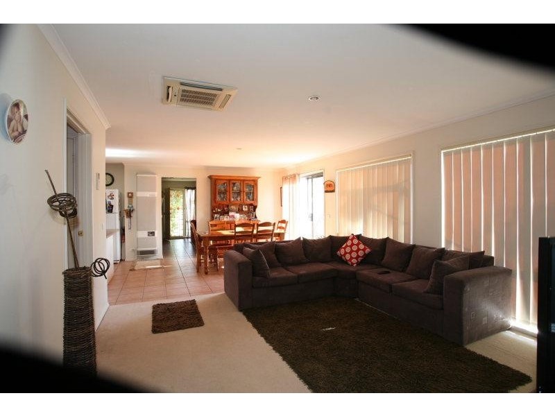 48 Ashton Crescent, Hoppers Crossing VIC 3029
