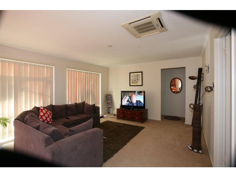 48 Ashton Crescent, Hoppers Crossing VIC 3029