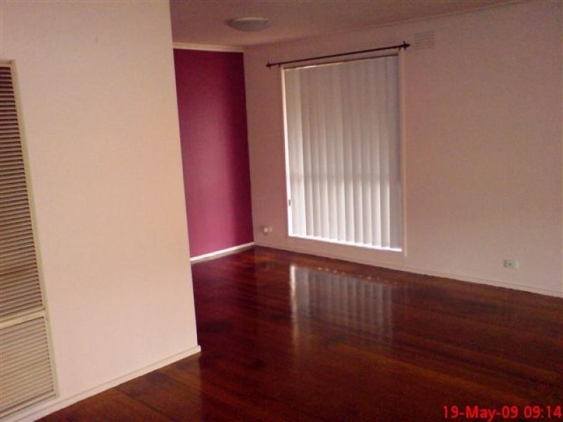 12 Glamorgan Avenue, Werribee VIC 3030