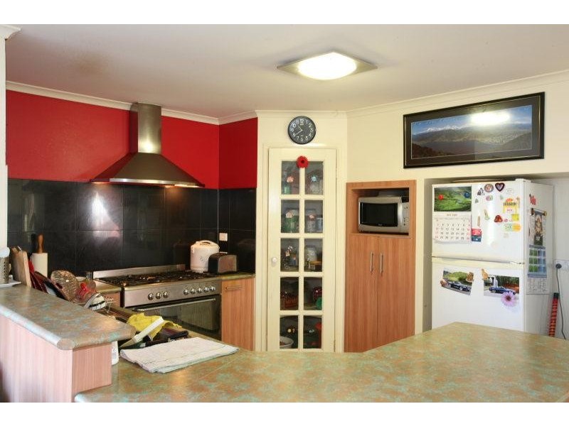 31 Bridgewater Way, Truganina VIC 3029