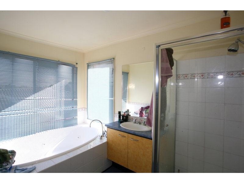 31 Bridgewater Way, Truganina VIC 3029