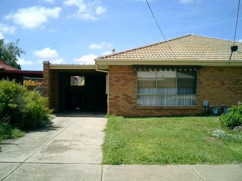 Unit 2/2 Weeden Drive, Werribee VIC 3030