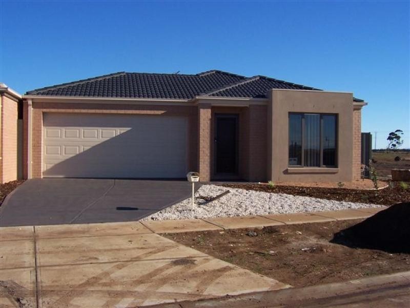 25 Romek Way, Truganina VIC 3029