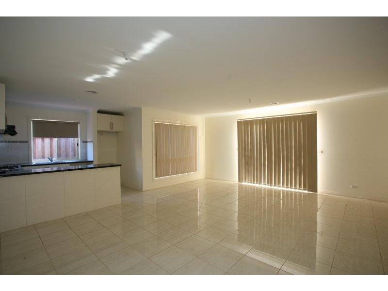 Unit 1/65 Honour Avenue, Wyndham Vale VIC 3024