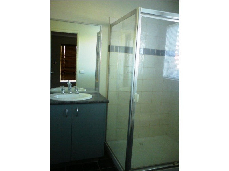 4 Crown Court, Tarneit VIC 3029