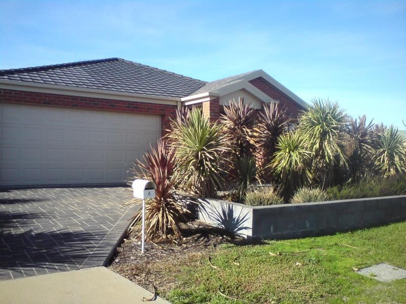 4 Crown Court, Tarneit VIC 3029
