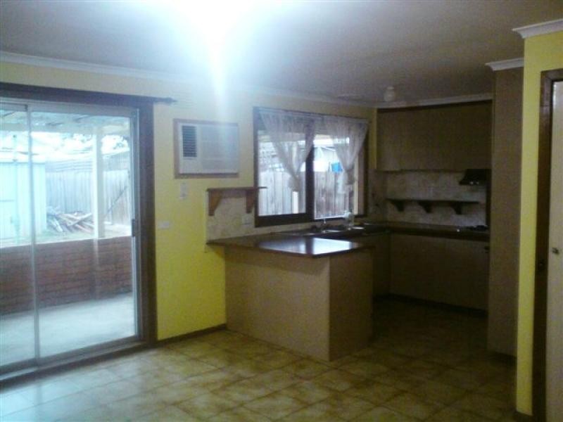 98 Kookaburra Avenue, Werribee VIC 3030