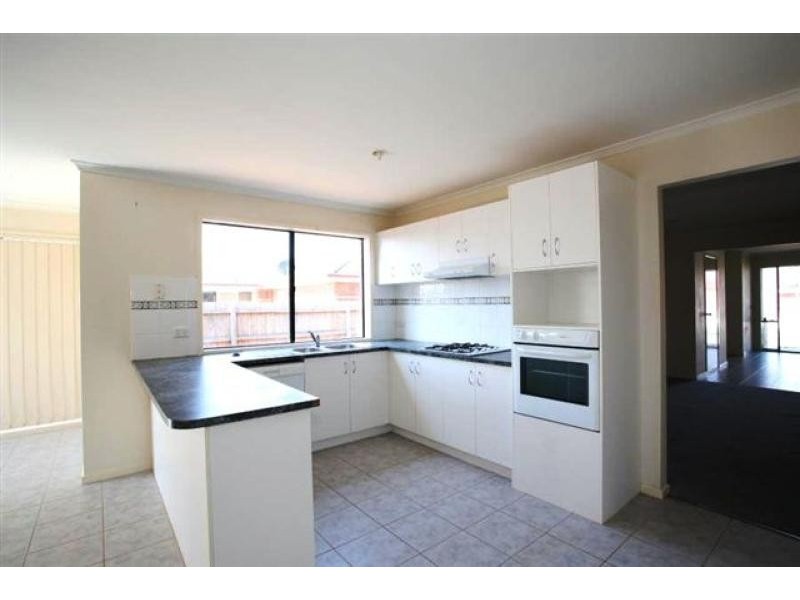 21 Laurel Avenue, Tarneit VIC 3029