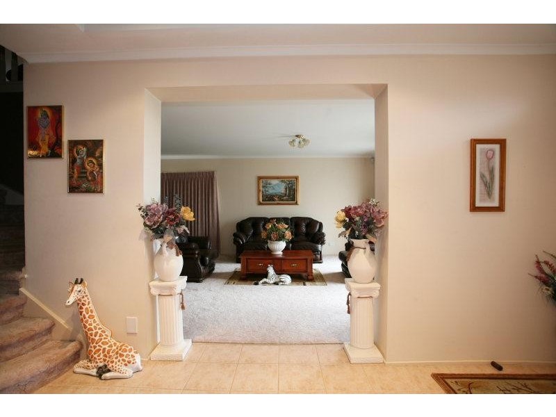 18 Tandarra Drive, Hoppers Crossing VIC 3029