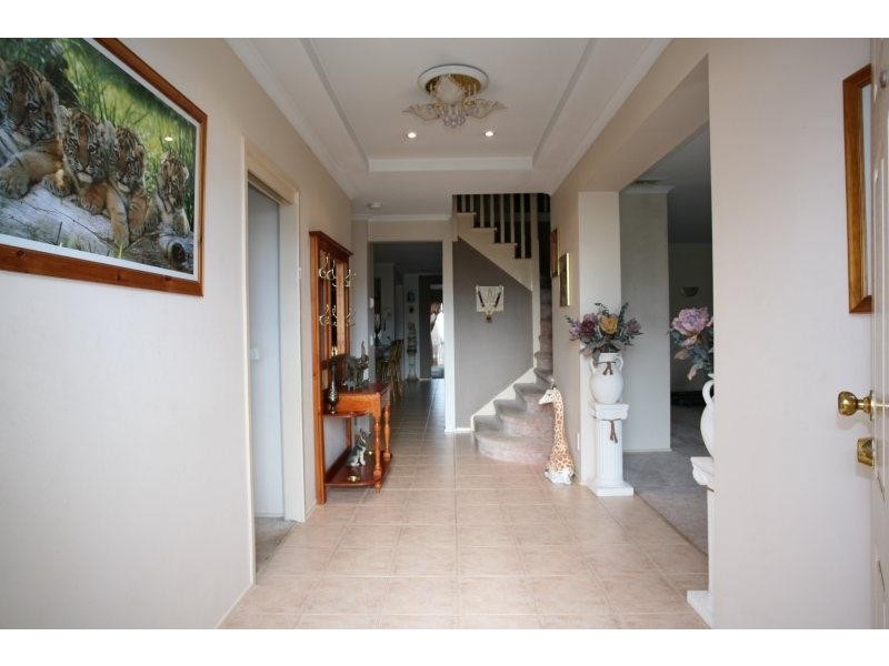 18 Tandarra Drive, Hoppers Crossing VIC 3029