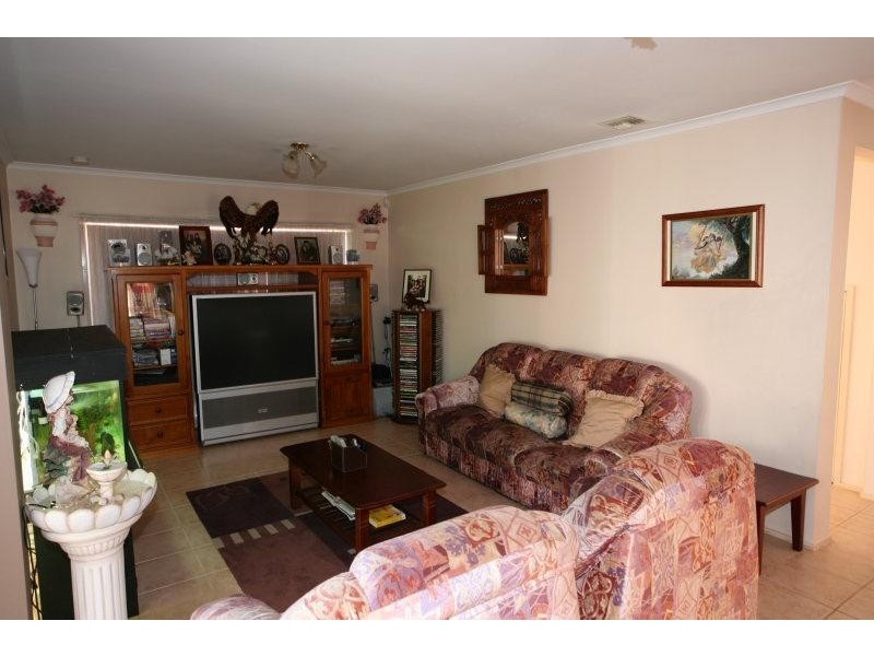 18 Tandarra Drive, Hoppers Crossing VIC 3029