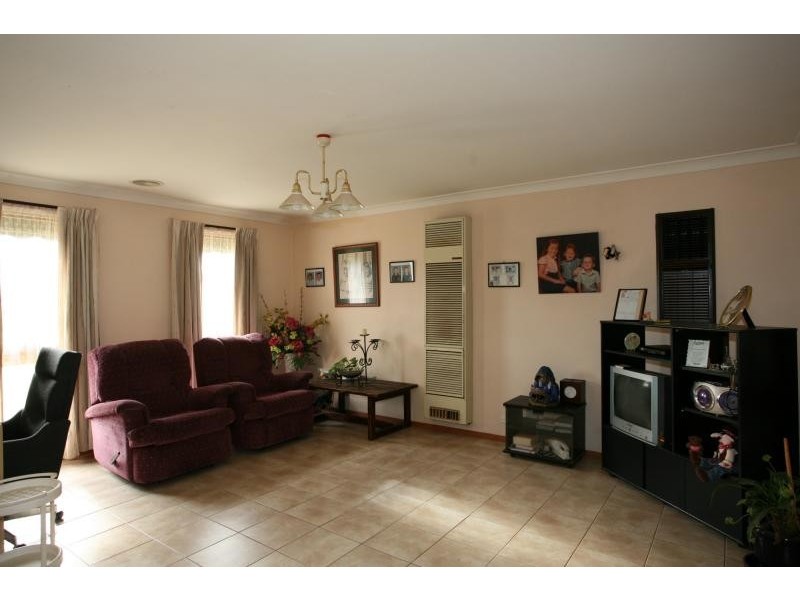 3 Jay Court, Werribee VIC 3030