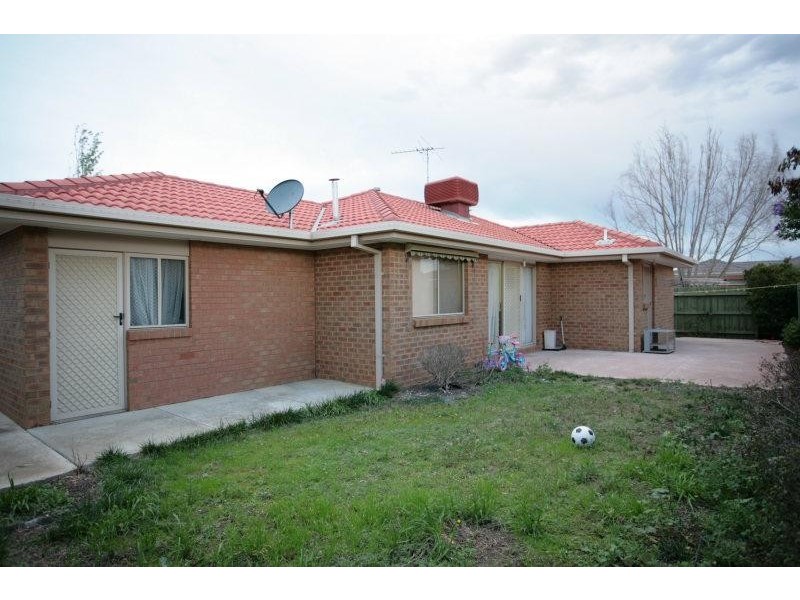 16 Alsace Avenue, Hoppers Crossing VIC 3029