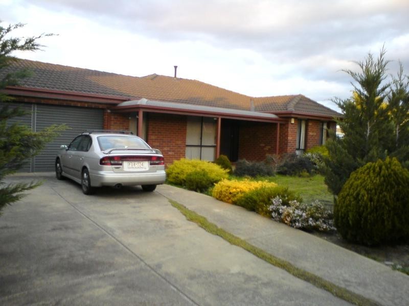 52 Dowling Avenue, Hoppers Crossing VIC 3029