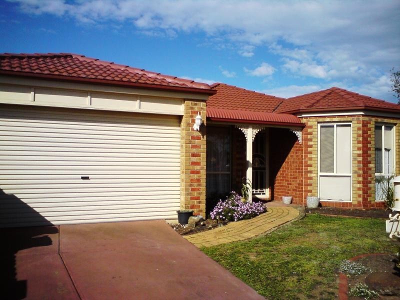77 Cleveland Drive, Hoppers Crossing VIC 3029