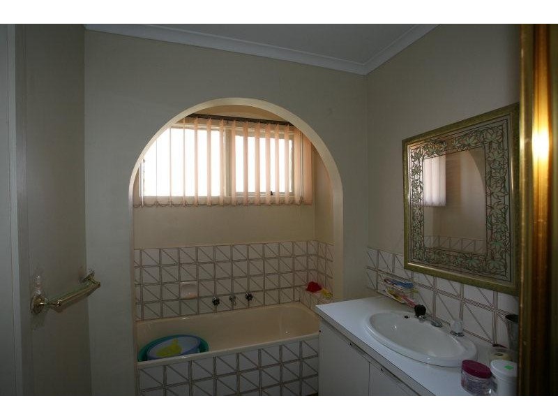 10 Olive Way, Wyndham Vale VIC 3024
