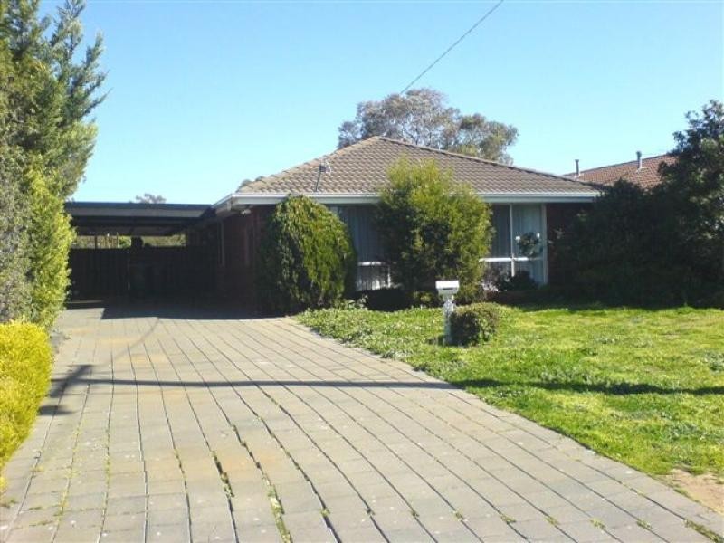 8 Townville Crescent, Hoppers Crossing VIC 3029