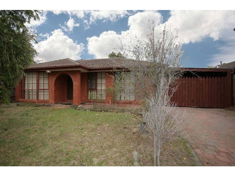11 Cameron Drive, Hoppers Crossing VIC 3029