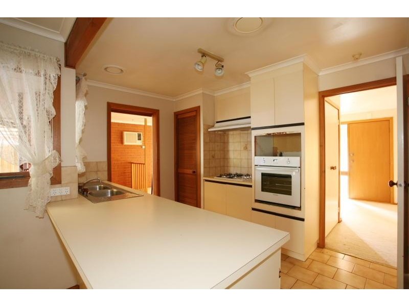 11 Cameron Drive, Hoppers Crossing VIC 3029