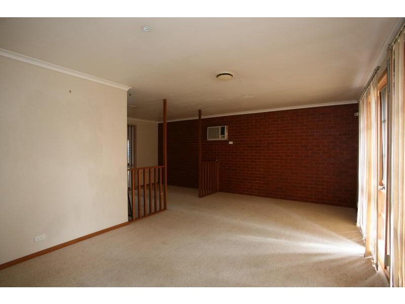 11 Cameron Drive, Hoppers Crossing VIC 3029