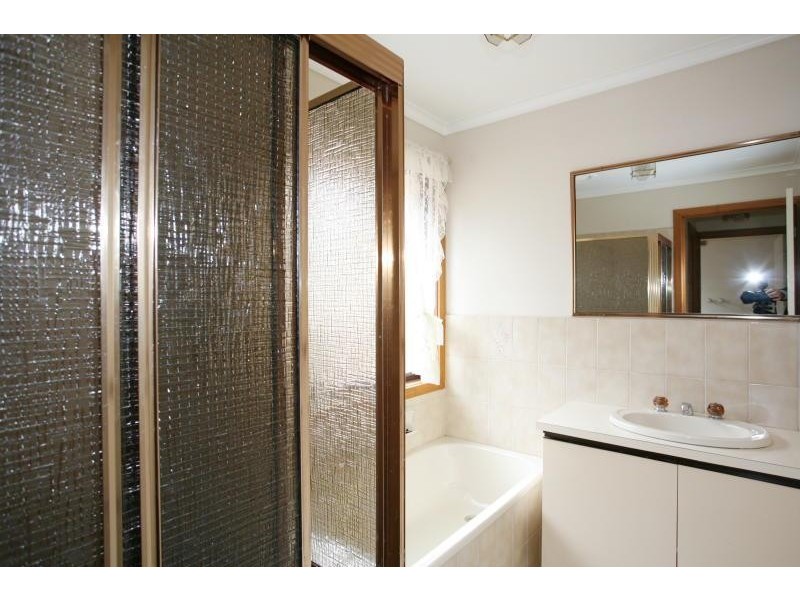 11 Cameron Drive, Hoppers Crossing VIC 3029