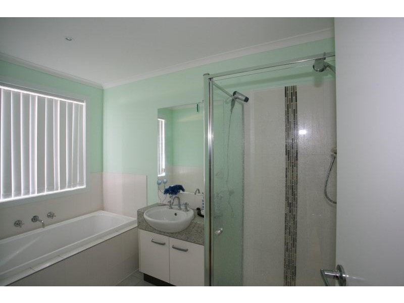 13 Condamine Avenue, Wyndham Vale VIC 3024