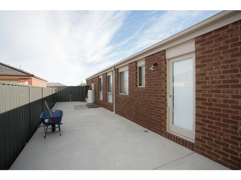 13 Condamine Avenue, Wyndham Vale VIC 3024