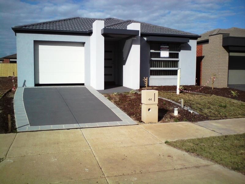 44 Tyler Crescent, Tarneit VIC 3029